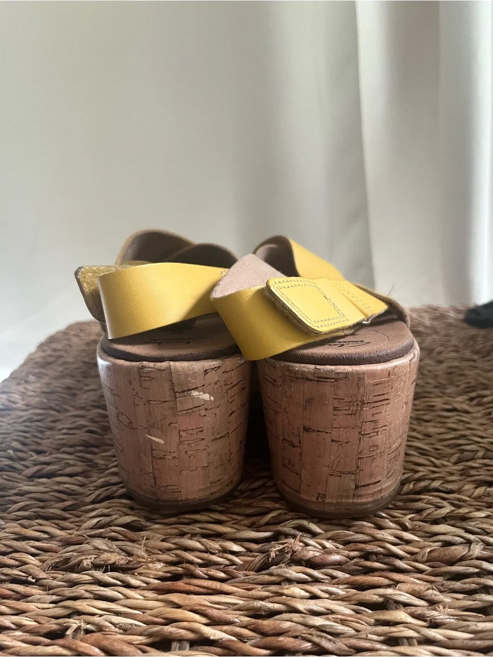 🌼 Women’s Clark’s Stasha Hale Yellow Cork Wedge 8.5 Wide